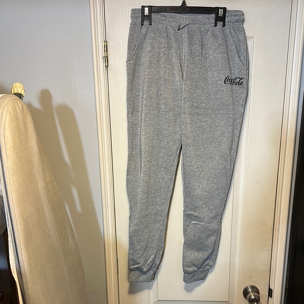 Men’s Gray Coca-Cola Sweatpants Size Small